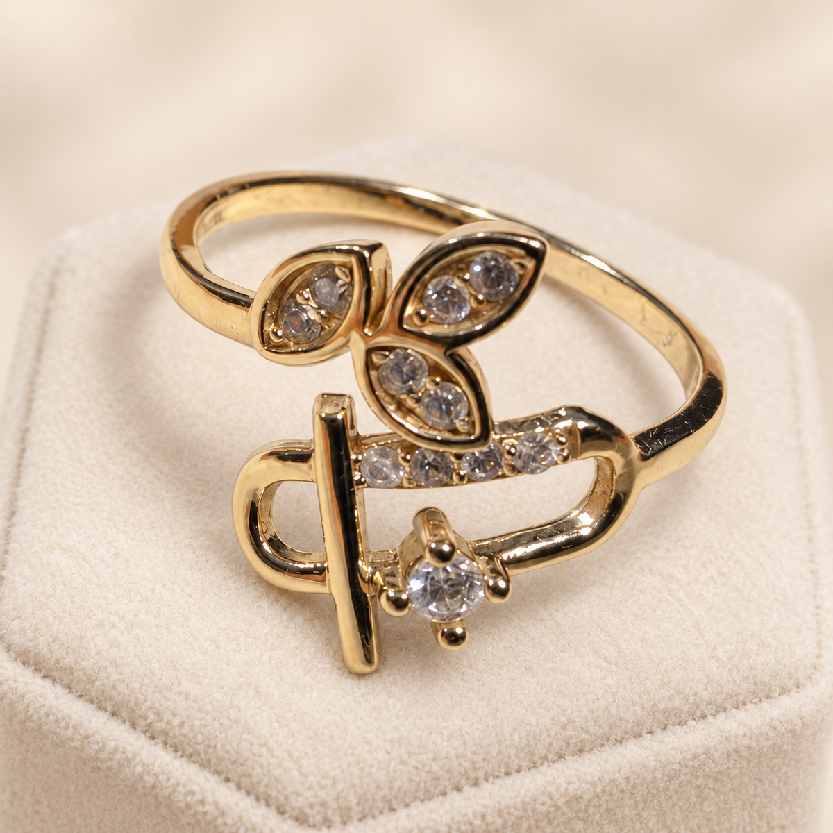 Alma · Anillo en oro de 14 quilates | Raíces 02